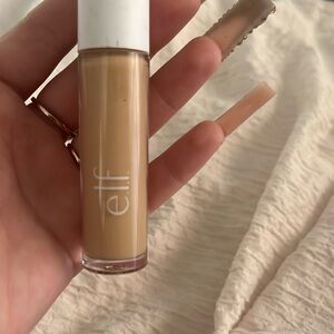 Elf hydrating camo concealer